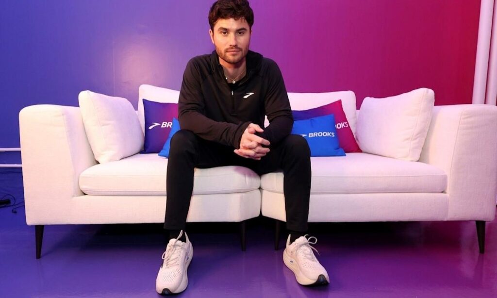 chase-stokes-biography