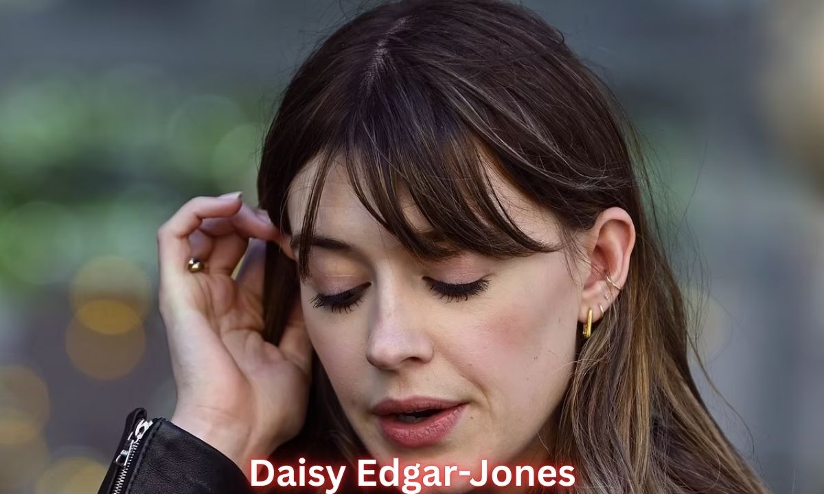 daisy-edgar-jones
