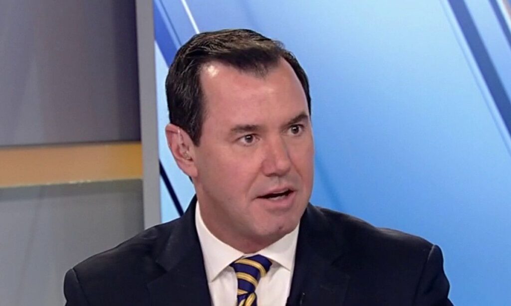 early-life-and-background